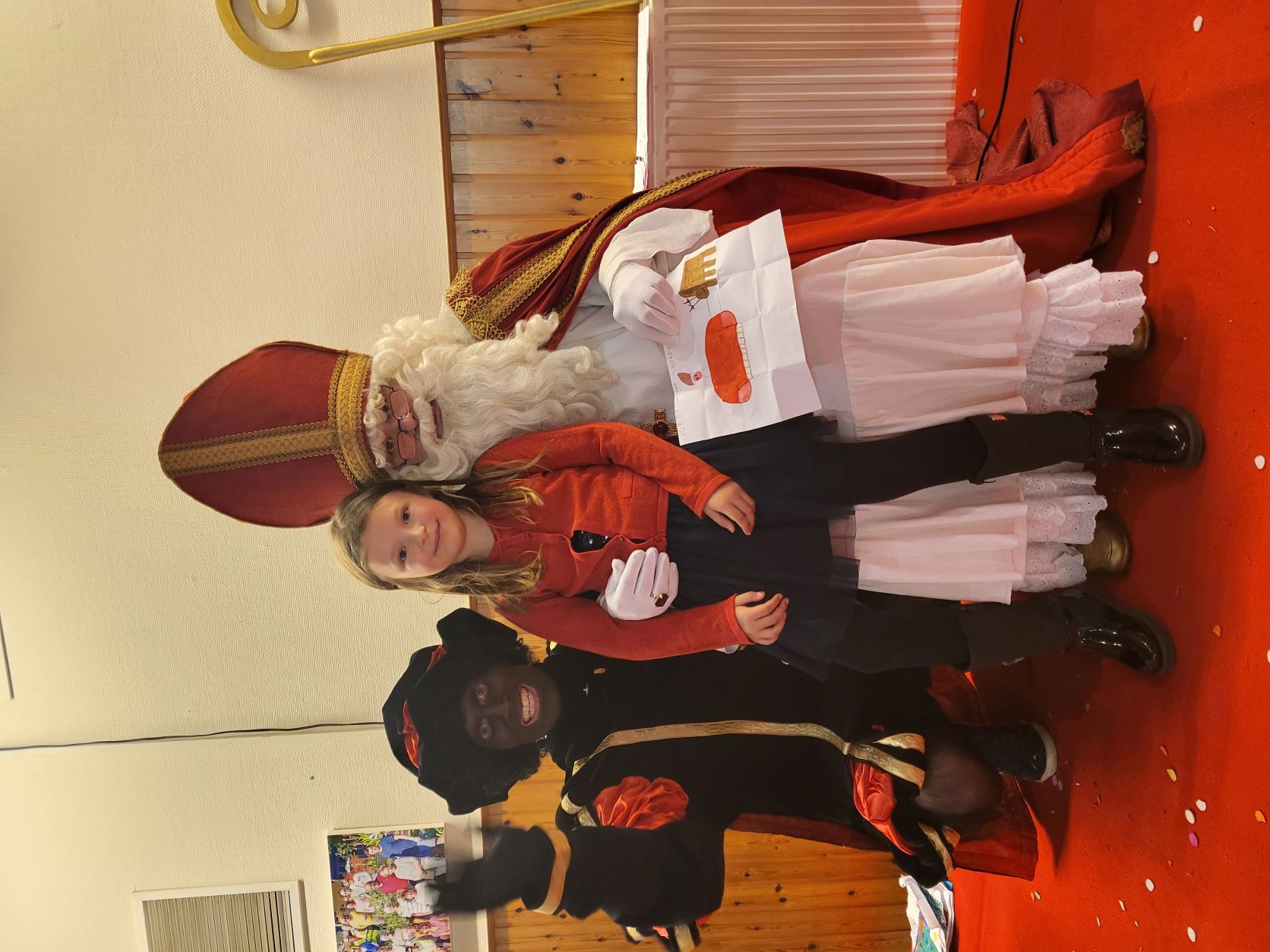 foto Suzanne bij de sint verkleind